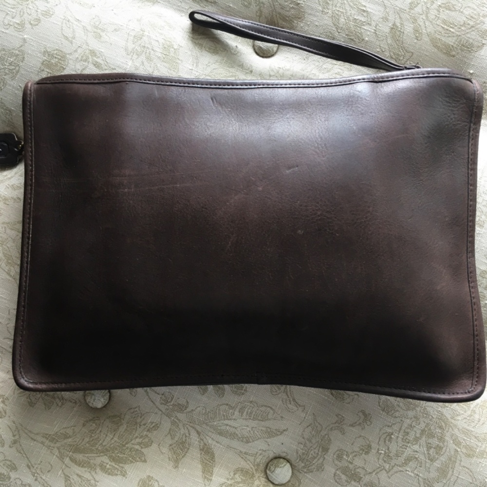 1970’s Vintage NYC Coach Mahogany Leather Clutch Bag - Picture 3 of 8